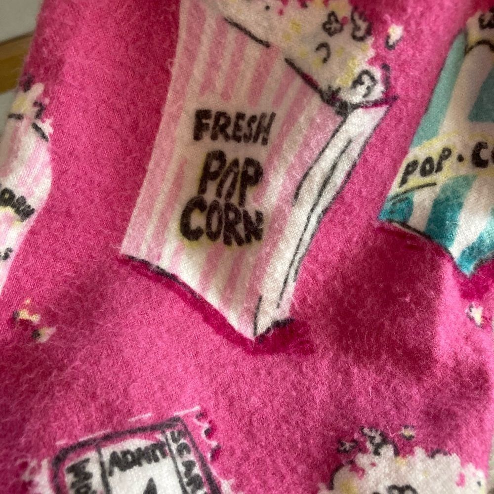 NWOT chick flicks and popcorn bamboo flannel pj top w/ contrasting trim BFF nite - Picture 5 of 16